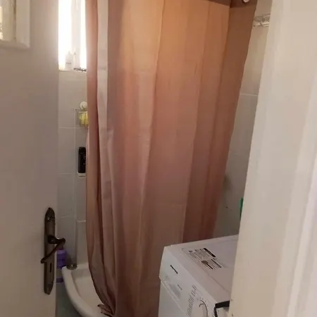 West Cozy Apartment